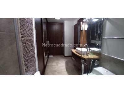 Apartamento de 3 alcobas en venta en Laureles, Medellín, 164 m² · foto 12 de 19