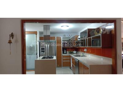 Apartamento de 3 alcobas en venta en Laureles, Medellín, 164 m² · foto 16 de 19