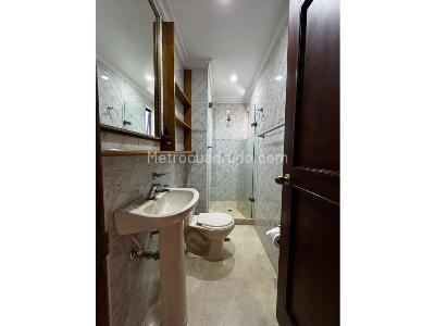 Casa de 4 alcobas en venta en El Escobero, Envigado, 164 m² · foto 3 de 12