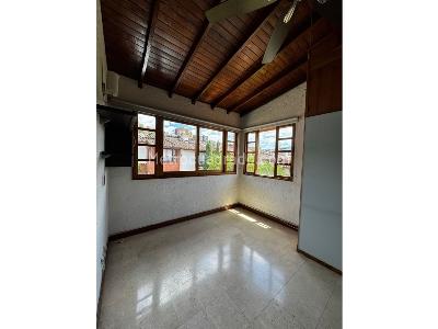 Casa de 4 alcobas en venta en El Escobero, Envigado, 164 m² · foto 11 de 12