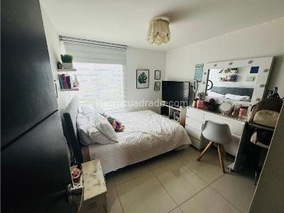 Apartamento en venta en El Poblado, Medellín · foto 4 de 17