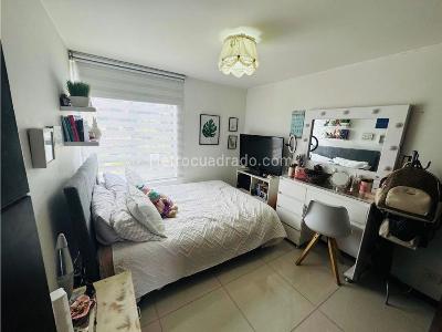 Apartamento en venta en El Poblado, Medellín · foto 8 de 17