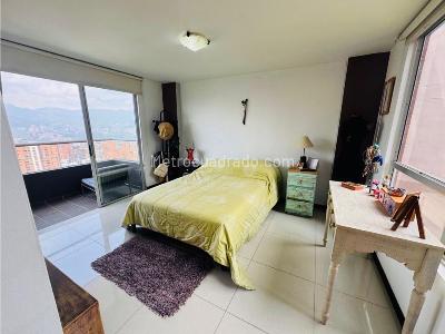 Apartamento en venta en El Poblado, Medellín · foto 10 de 17