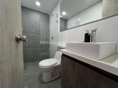 Apartamento en venta en La Cuenca, Envigado · foto 8 de 20