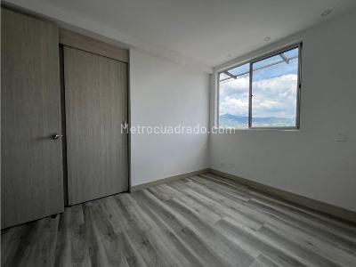 Apartamento en venta en La Cuenca, Envigado · foto 9 de 20