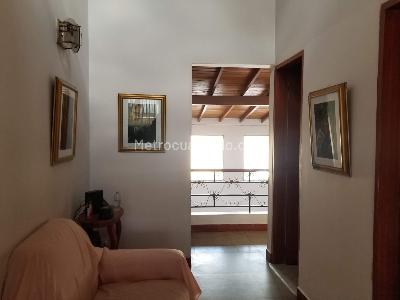 Casa de 4 alcobas en venta en Los Colores, Medellín, 181 m² · foto 11 de 14