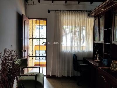 Casa de 4 alcobas en venta en Los Colores, Medellín, 181 m² · foto 3 de 14