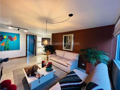 Apartamento de 4 alcobas en venta en Poblado San Lucas, Medellín, 157 m² · foto 2 de 20
