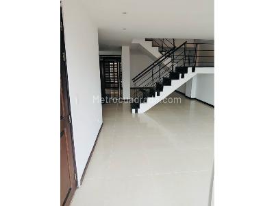 Apartamento de 3 alcobas en arriendo en Laureles, Medellín, 230 m² · foto 6 de 18