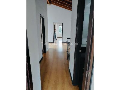 Apartamento de 3 alcobas en arriendo en Laureles, Medellín, 230 m² · foto 10 de 18