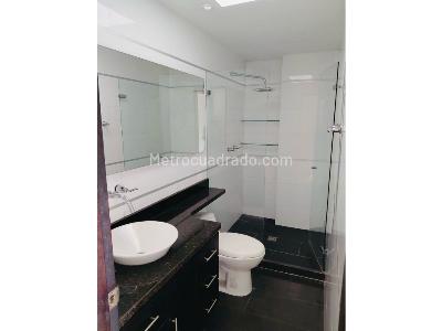 Apartamento de 3 alcobas en arriendo en Laureles, Medellín, 230 m² · foto 11 de 18