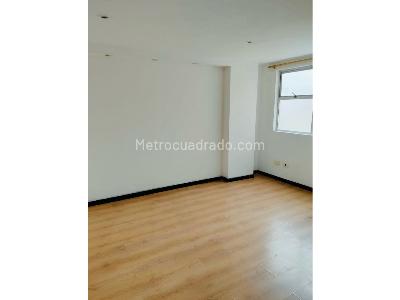 Apartamento de 3 alcobas en arriendo en Laureles, Medellín, 230 m² · foto 16 de 18