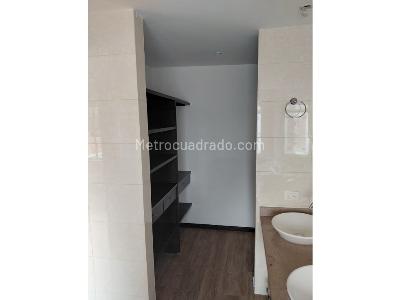 Apartamento de 3 alcobas en arriendo en Laureles, Medellín, 230 m² · foto 18 de 18