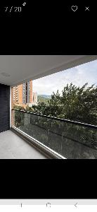 Apartamento en venta en Los Colores, Medellín · foto 2 de 14