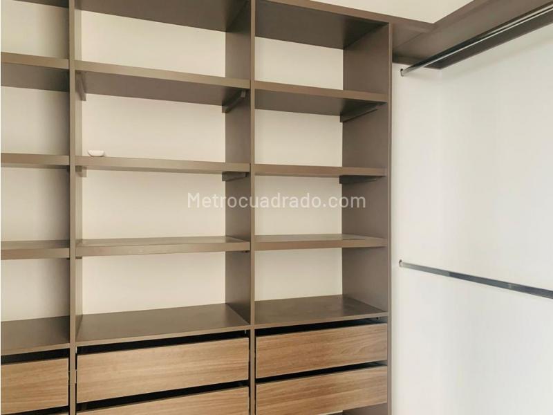 Exclusive 2BR Apartment in Los Balsos - 4