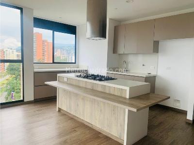 Apartamento de 2 alcobas en arriendo en Los Balsos, Medellín, 87 m² · foto 14 de 15