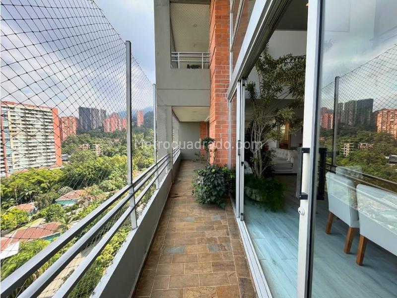 Modern Duplex 3BR Apartment in El Poblado - 5
