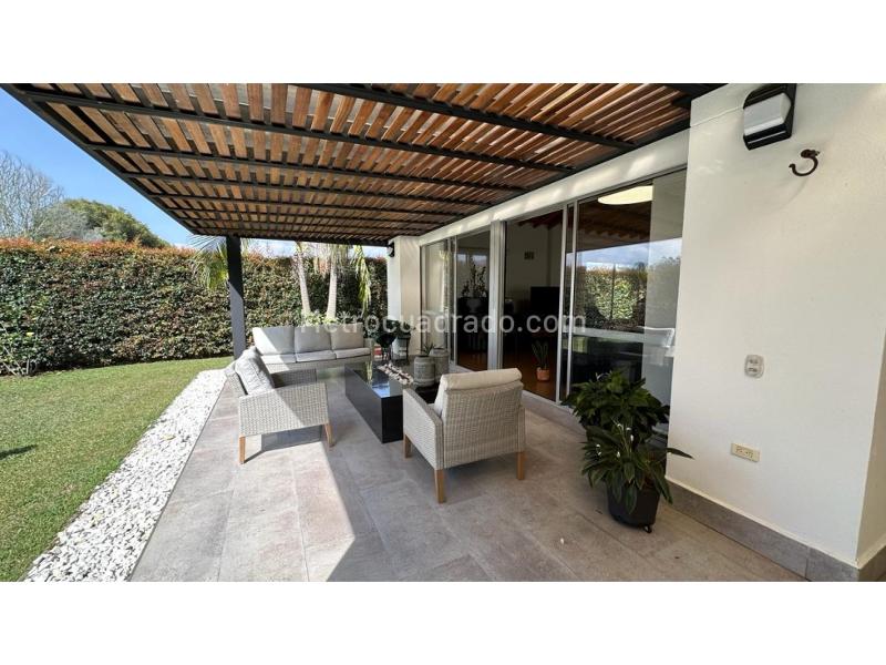 4BR House in Llanogrande (1500 m²) - 2