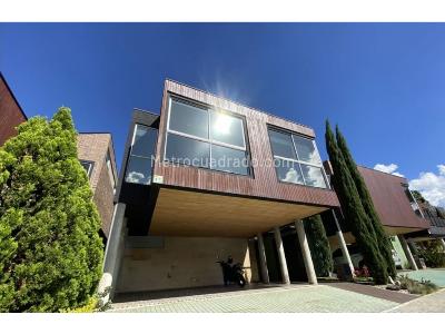 Casa en arriendo en Envigado, Envigado · foto 2 de 20