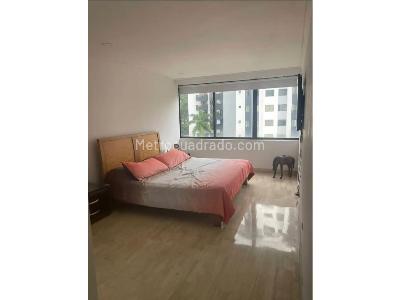 Apartamento en arriendo en Los Gonzales, Medellín · foto 4 de 13
