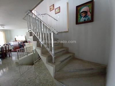 Casa de 5 alcobas en venta en La Castellana, Medellín, 320 m² · foto 10 de 20
