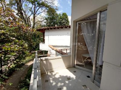 Casa de 5 alcobas en venta en La Castellana, Medellín, 320 m² · foto 19 de 20