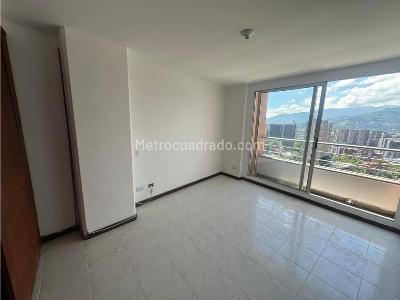 Apartamento de 4 alcobas en venta en Loma Del Indio, Medellín, 83 m² · foto 3 de 20