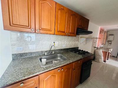 Apartamento de 4 alcobas en venta en Loma Del Indio, Medellín, 83 m² · foto 6 de 20