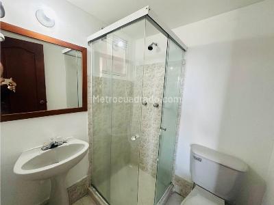 Apartamento de 4 alcobas en venta en Loma Del Indio, Medellín, 83 m² · foto 19 de 20