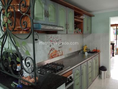 Casa de 5 alcobas en venta en El Dorado, Envigado, 106 m² · foto 5 de 20