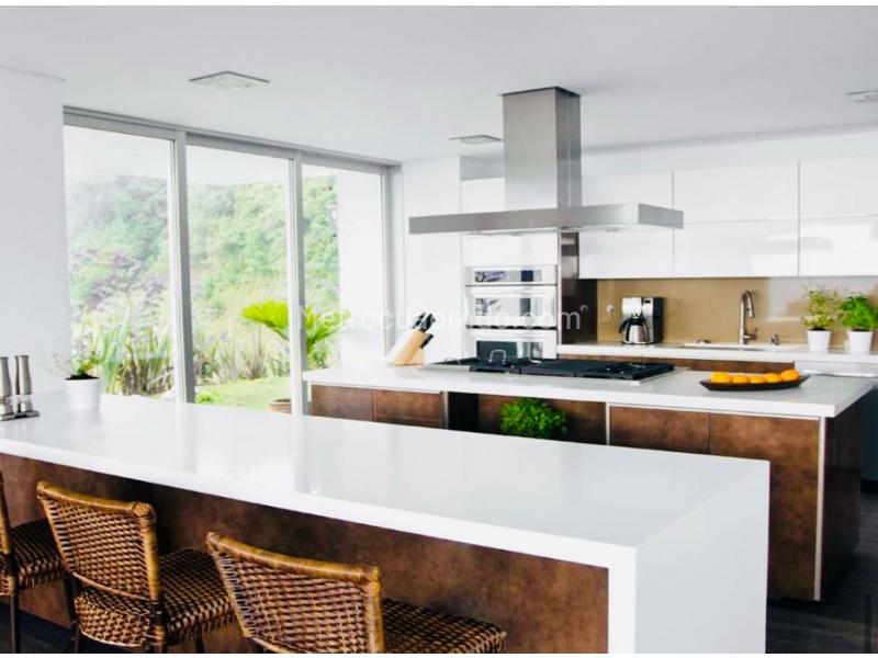 Luxury 4BR House with Panoramic Views in Alto de Las Palmas - 5