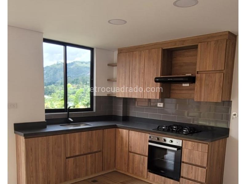 3BR House in El Retiro (135 m²) - 2