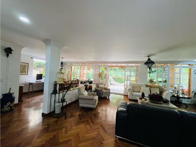 Casa de 3 alcobas en venta en Poblado San Lucas, Medellín, 350 m² · foto 4 de 20
