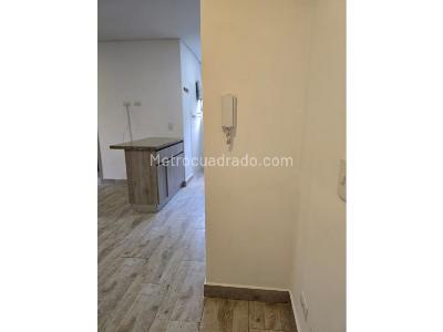 Apartamento en venta en La Castellana, Medellín · foto 3 de 15