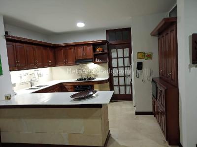 Casa de 3 alcobas en venta en Ciudad Jardin, Cali, 300 m² · foto 6 de 19