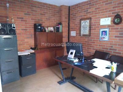 Casa de 3 alcobas en venta en Ciudad Jardin, Cali, 300 m² · foto 11 de 19