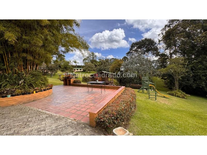 5BR House in La Fe (7000 m²) - 3