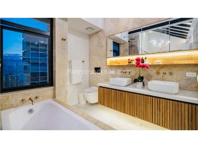 Apartamento de 3 alcobas en venta en El Poblado, Medellín, 125 m² · foto 3 de 19