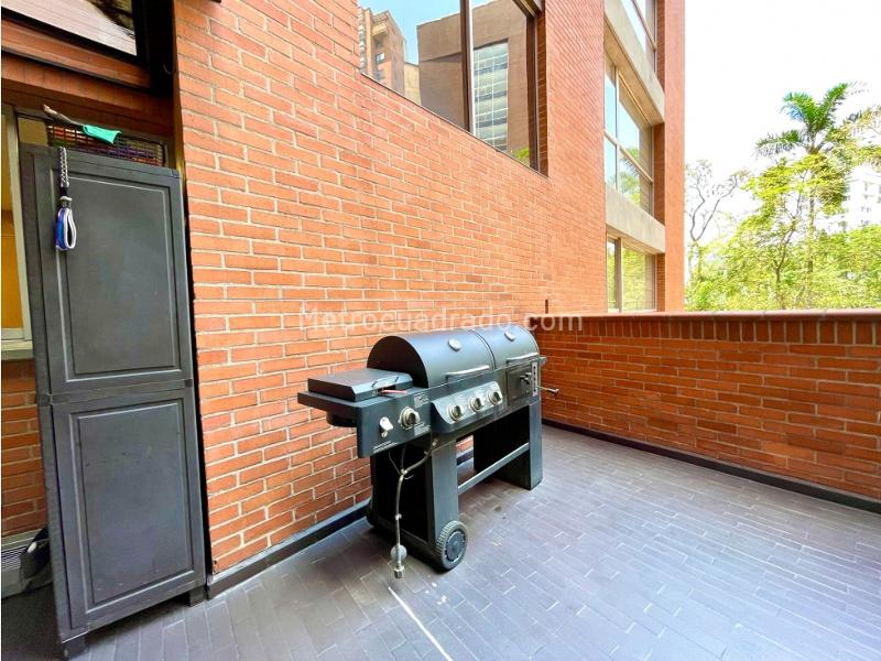 Spacious 3BR Apartment with Terraces in El Poblado - 4