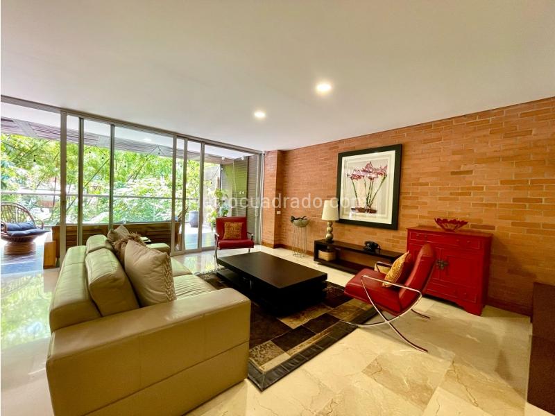 Spacious 3BR Apartment with Terraces in El Poblado - 7