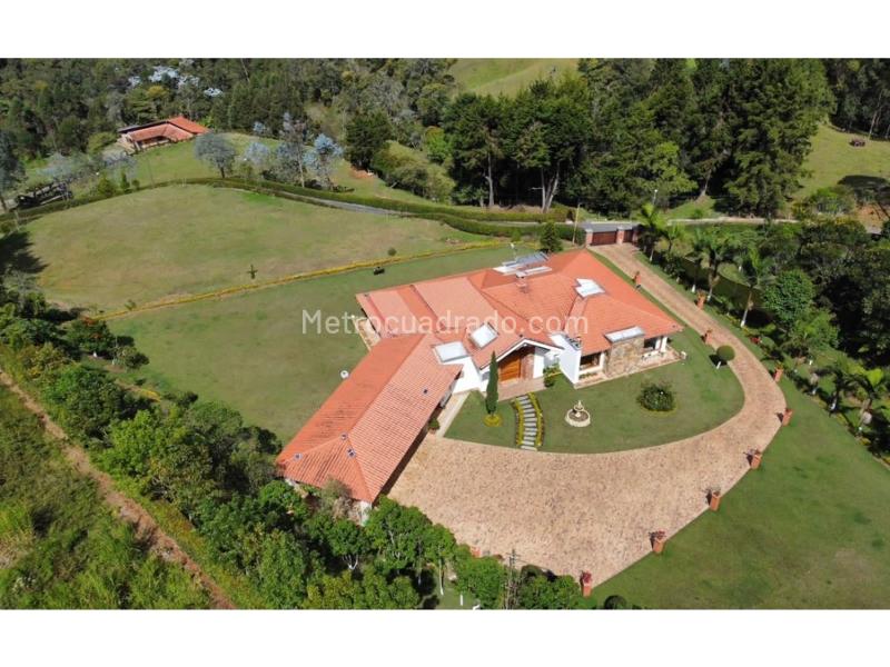 4BR House in Llanogrande (5200 m²) - 2