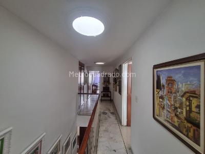 Apartamento de 4 alcobas en venta en Versalles, Cali, 141 m² · foto 14 de 20