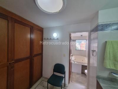 Apartamento de 4 alcobas en venta en Versalles, Cali, 141 m² · foto 19 de 20
