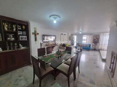 Apartamento de 4 alcobas en venta en Versalles, Cali, 141 m² · foto 5 de 20