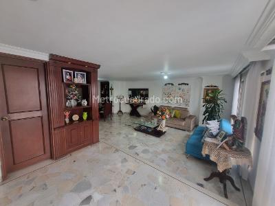 Apartamento de 4 alcobas en venta en Versalles, Cali, 141 m² · foto 6 de 20