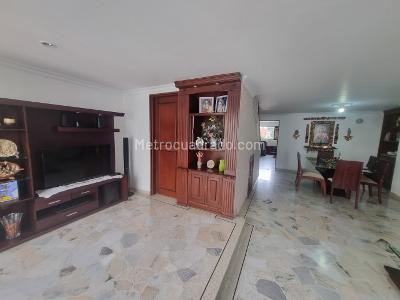 Apartamento de 4 alcobas en venta en Versalles, Cali, 141 m² · foto 7 de 20