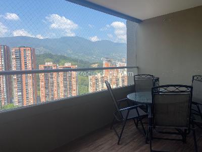 Apartamento de 3 alcobas en venta en San Jose, Sabaneta, 90 m² · foto 2 de 18