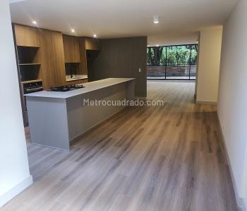 Apartamento en venta en El Campestre, Medellín · foto 3 de 17