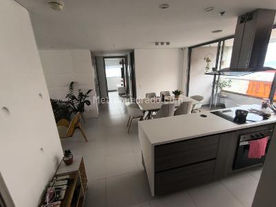 Apartamento de 2 alcobas en venta en Castropol, Medellín, 111 m² · foto 5 de 16