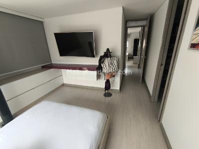 Apartamento de 2 alcobas en venta en Castropol, Medellín, 111 m² · foto 6 de 16